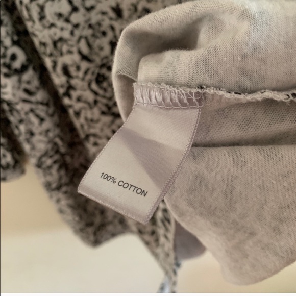 ** Sold ** Avenue 3/4 sleeve blouse - Picture 3 of 4